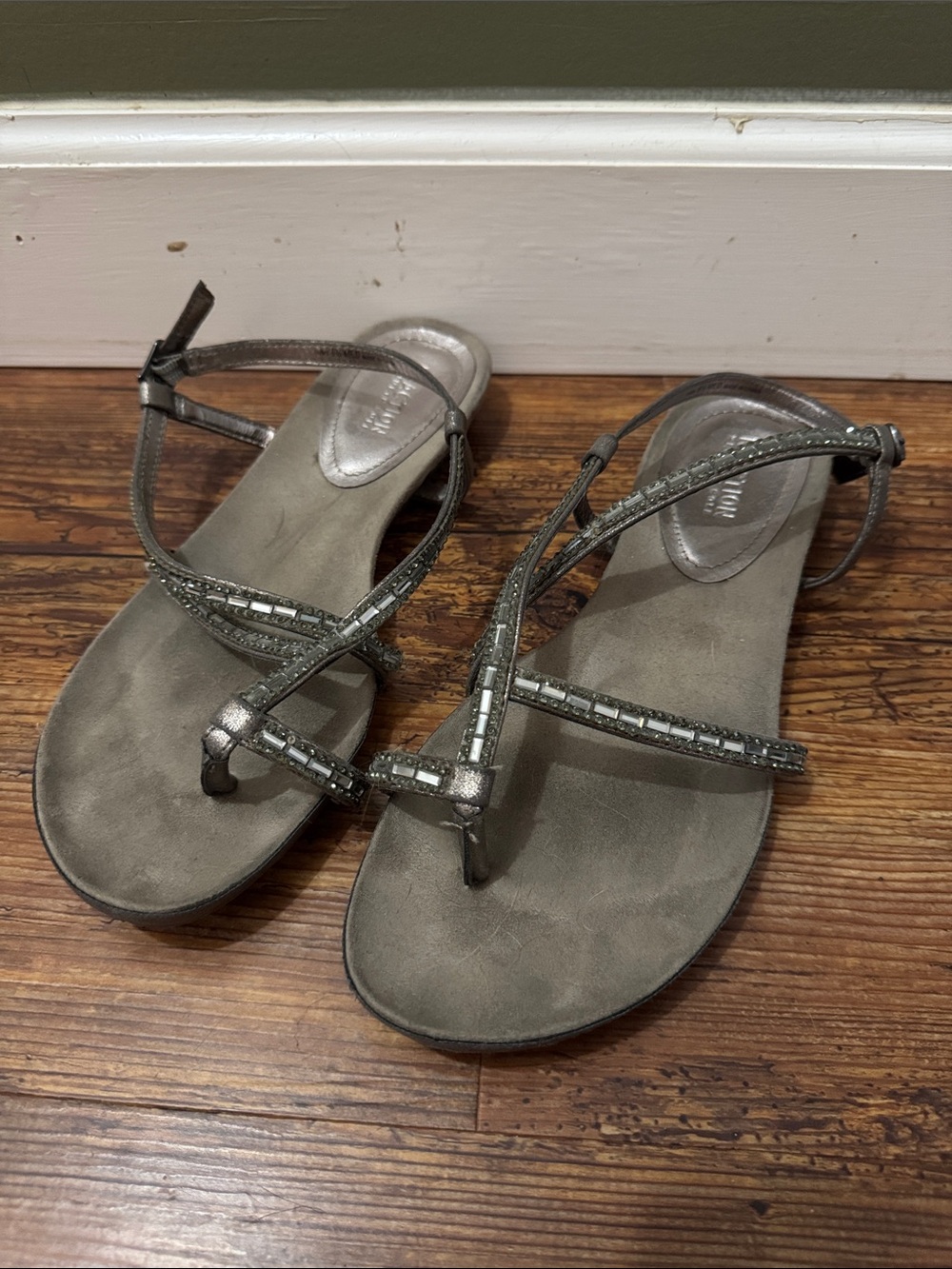 Kenneth Cole Reaction Silver Beaded Strappy Sandals